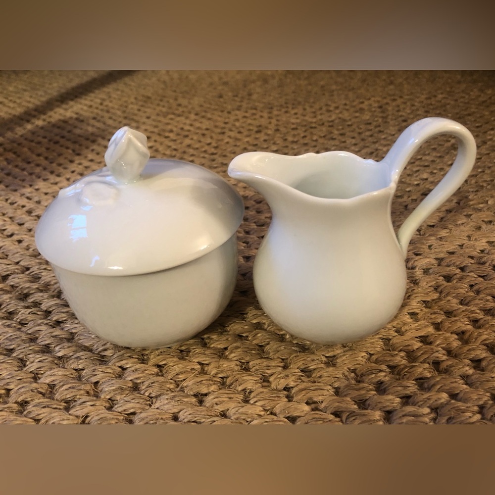 Vintage Hutschenreuther Bavaria White Creamer and Sugar Bowl
